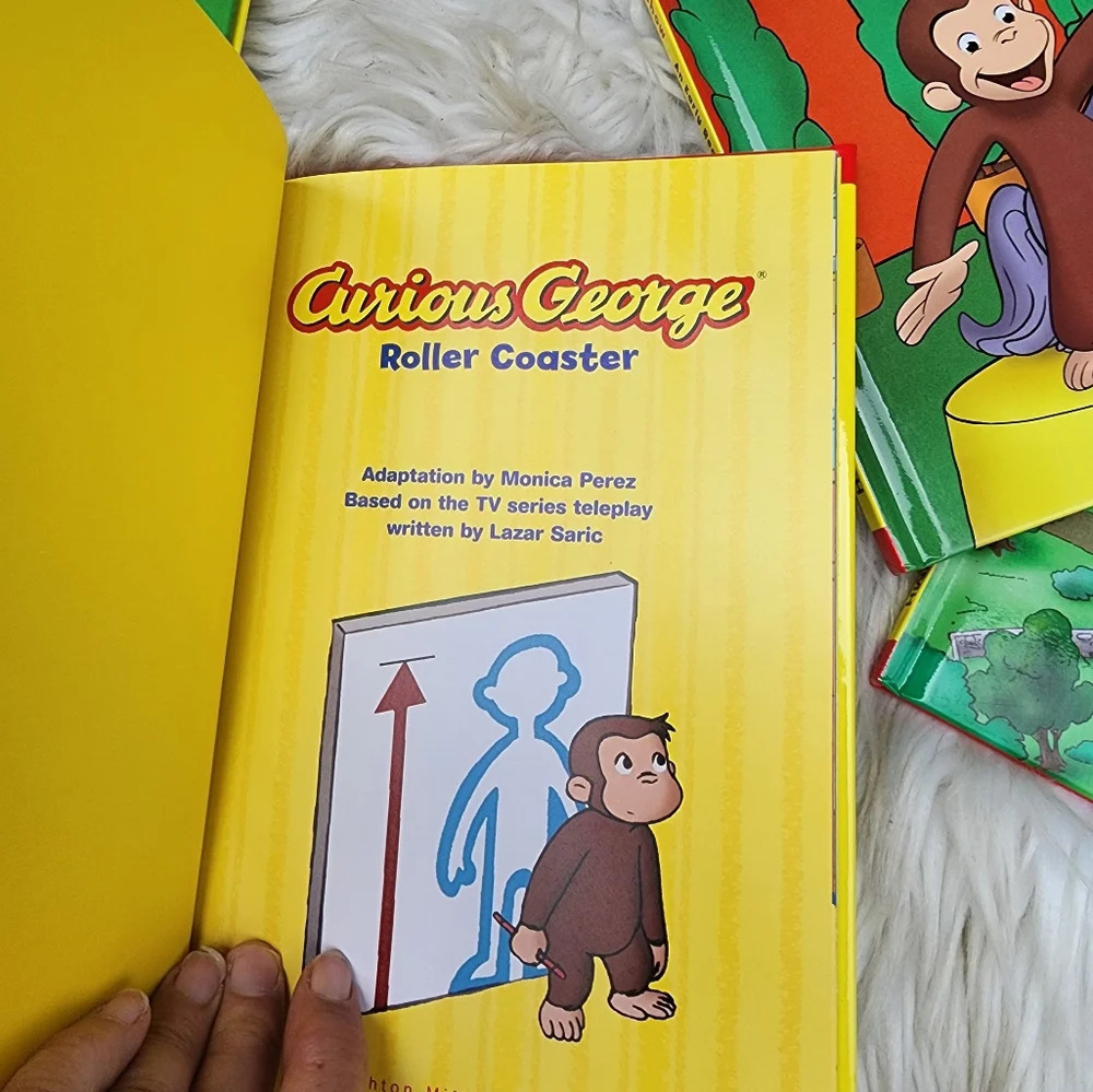 Curious George Book bundle NEW - Picture 5 of 14